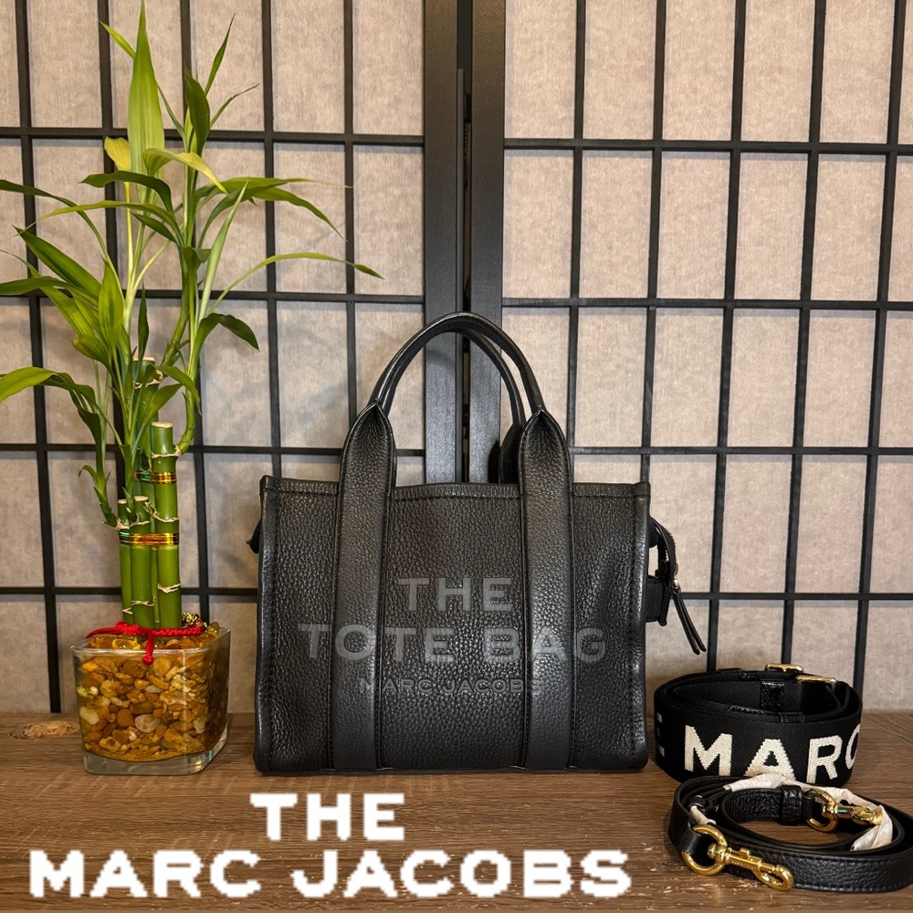 ❗️ON HOLD❗️🌸MARC JACOBS THE LEATHER SMALL TOTE BAG🌸